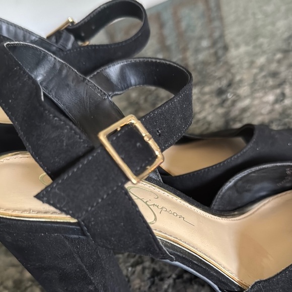 Jessica Simpson Black suede Chunky Platform Heels with Gold Buckle EUC 8.5 - Picture 12 of 15